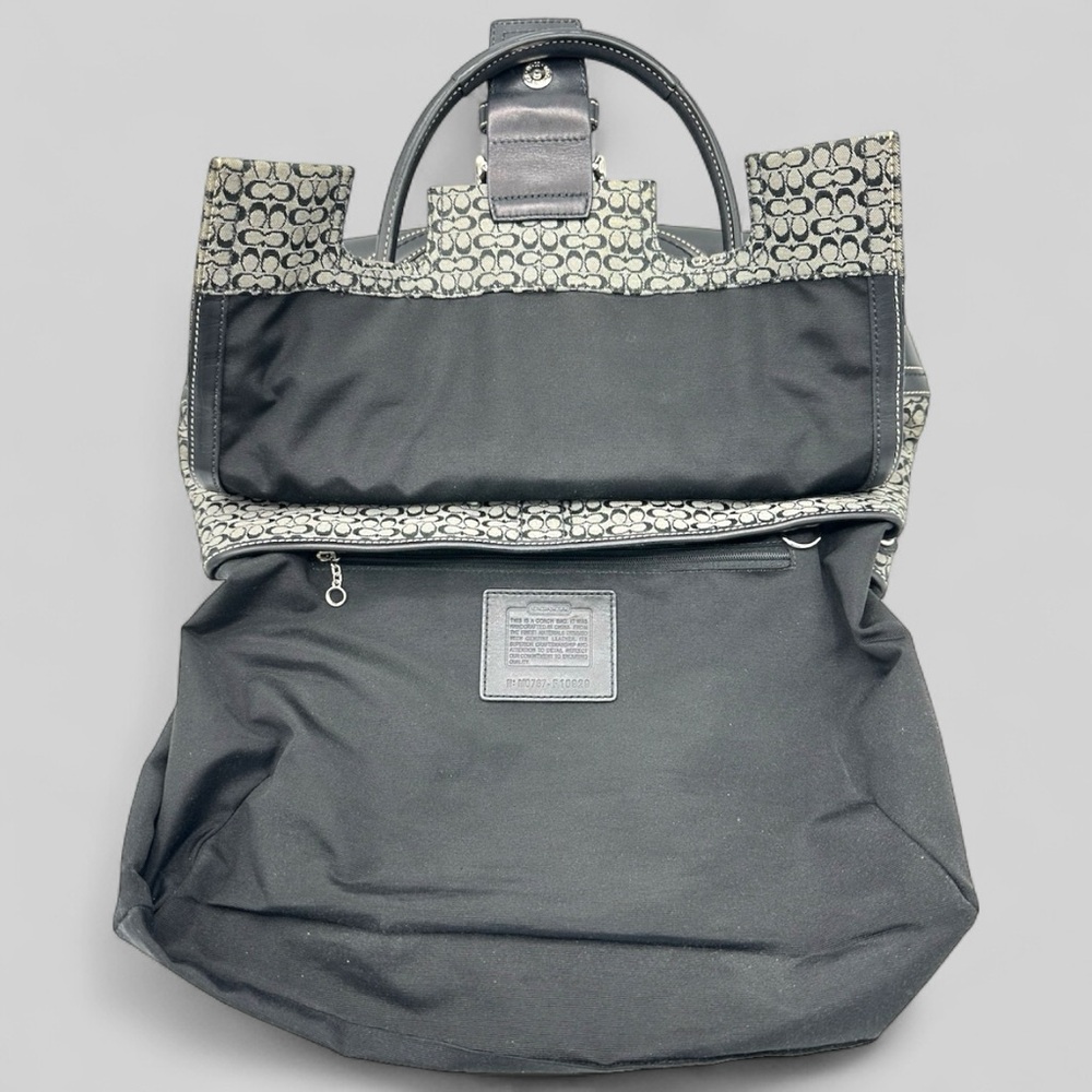 ⭐️⭐️SOLD⭐️⭐️ Coach Soho Black/Gray Monogram Canvas Leather Satchel F10929 Y2K - Picture 13 of 16